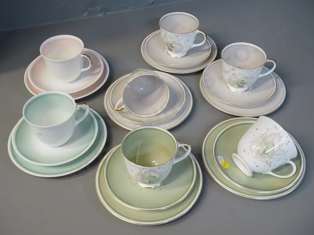 7 Susie Cooper trios Image 1++