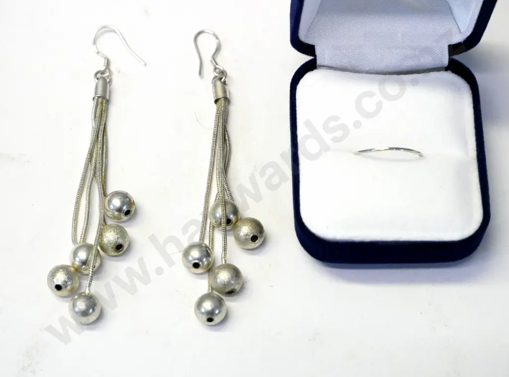 pair long earrings & thin silver ring both stamped 925 Image 1++