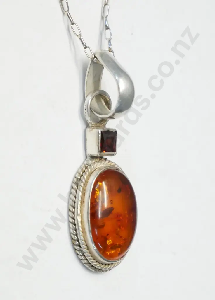 amber necklace chain stamped 925 Image 1++
