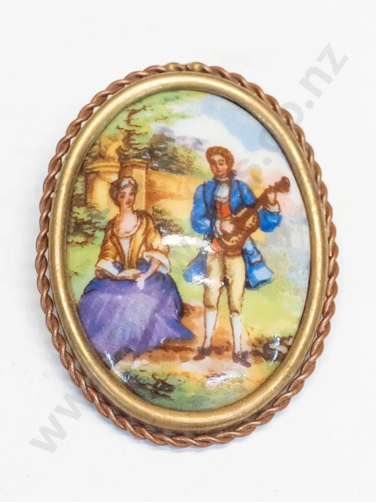 Limoges brooch Image 1++
