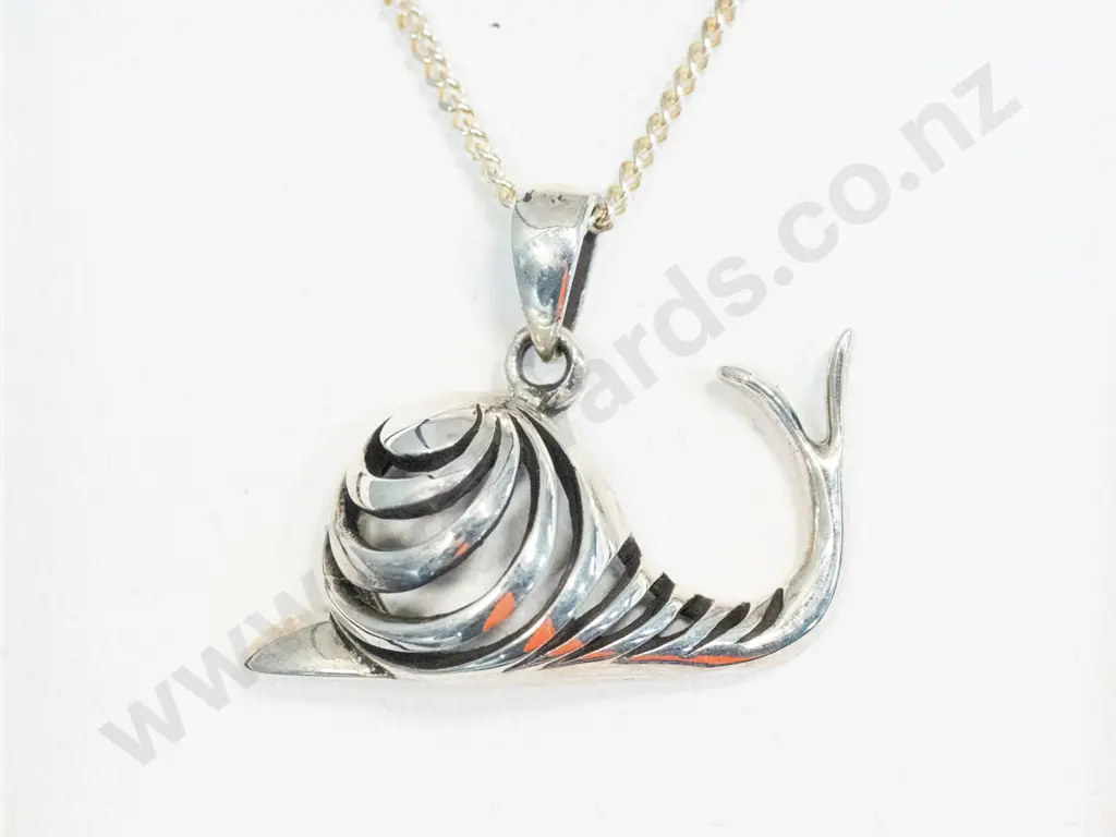 silver snail necklace chain stamped 925 Image 1++