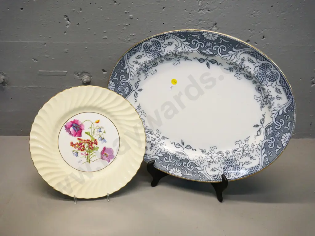 Royal Doulton "Matsumai" pattern ashett L435 W355 and a hand painted Minton cabinet plate signed J. Colclough Image 1++