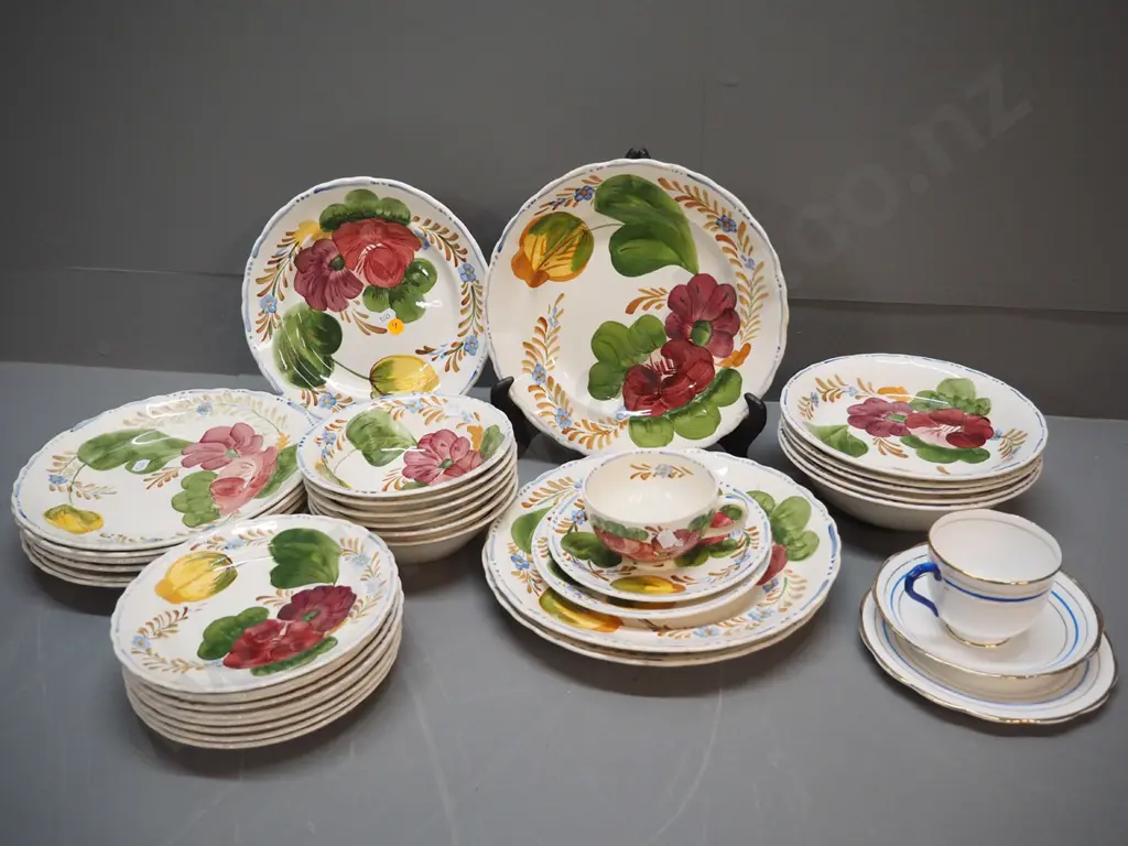 assorted Simpsons Belle Fiore dinnerware and a Royal Albert trio Image 1++