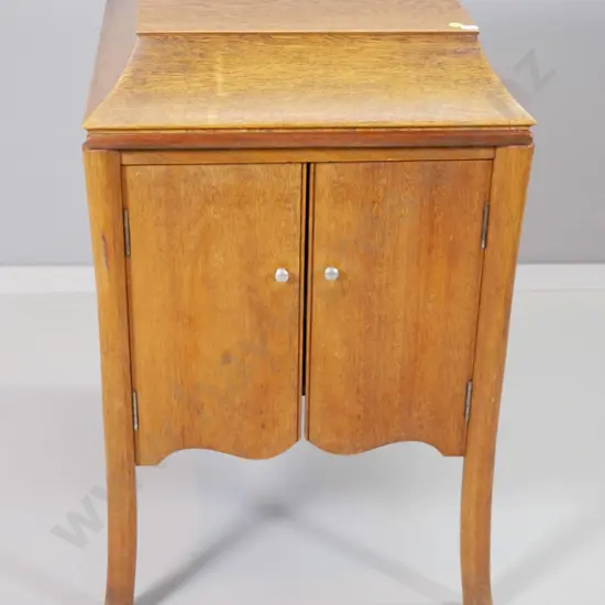oak 2-door cabinet (repurposed gramophone cabinet) H-740 W-470 D-520