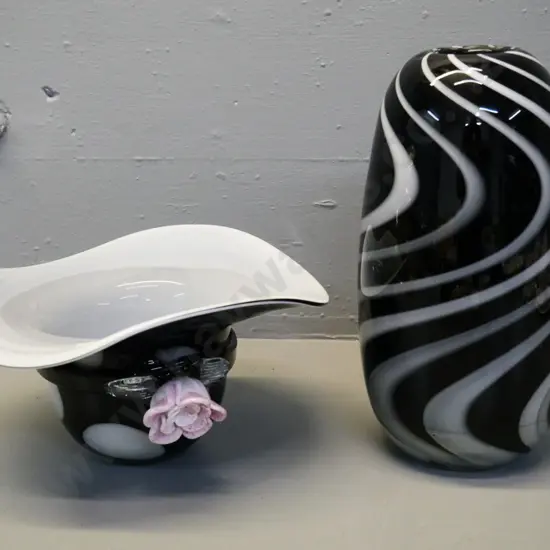 2 black and white art glass items - swirl pattern vase H-280 D-140 and novelty hat vase/bowl