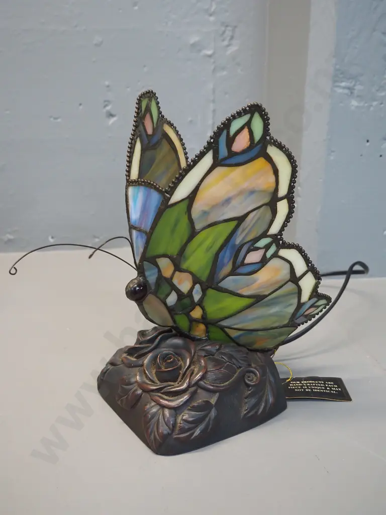 reproduction Tiffany style butterfly table lamp w/composite base H250 Image 1++