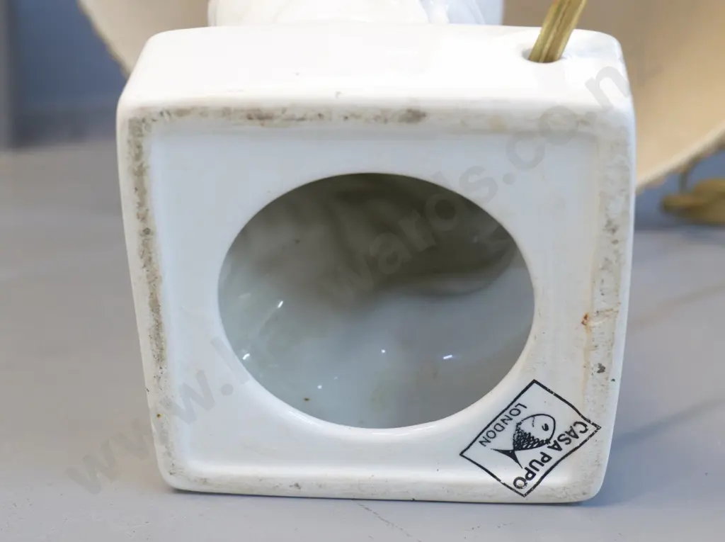"Casa Pupo" London white ceramic fish motif table lamp - some crazing H-490 with shade Image 1++
