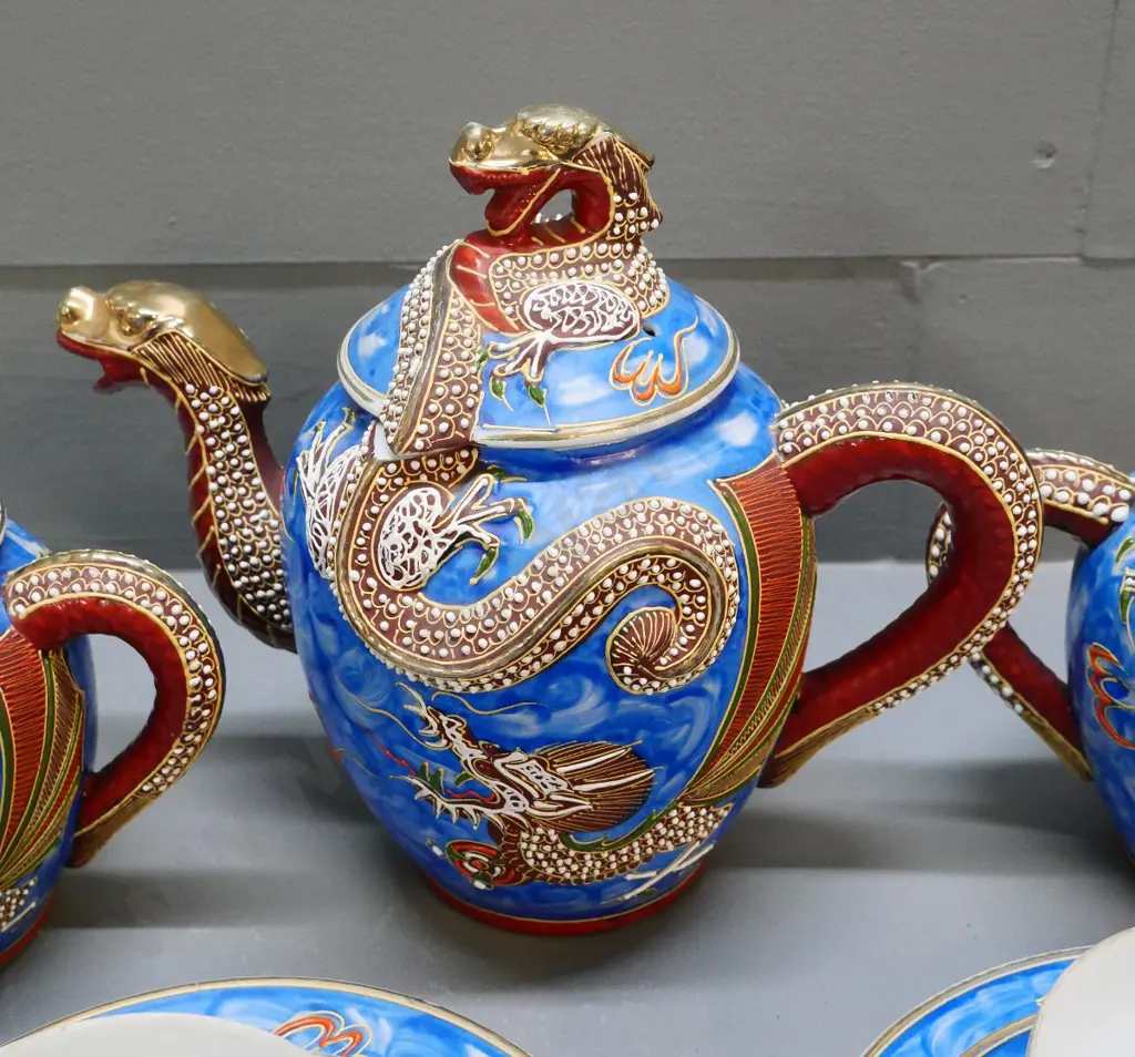 Japanese dragon pattern tea set with lithophane images in cups - teapot. One cup damaged/repaired H200 W-230 Image 1++