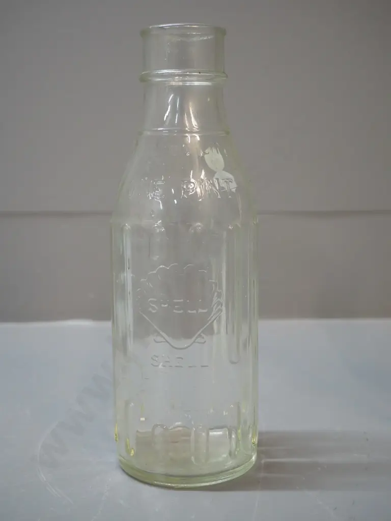 vintage Shell oil pint bottle H-230 Image 1++