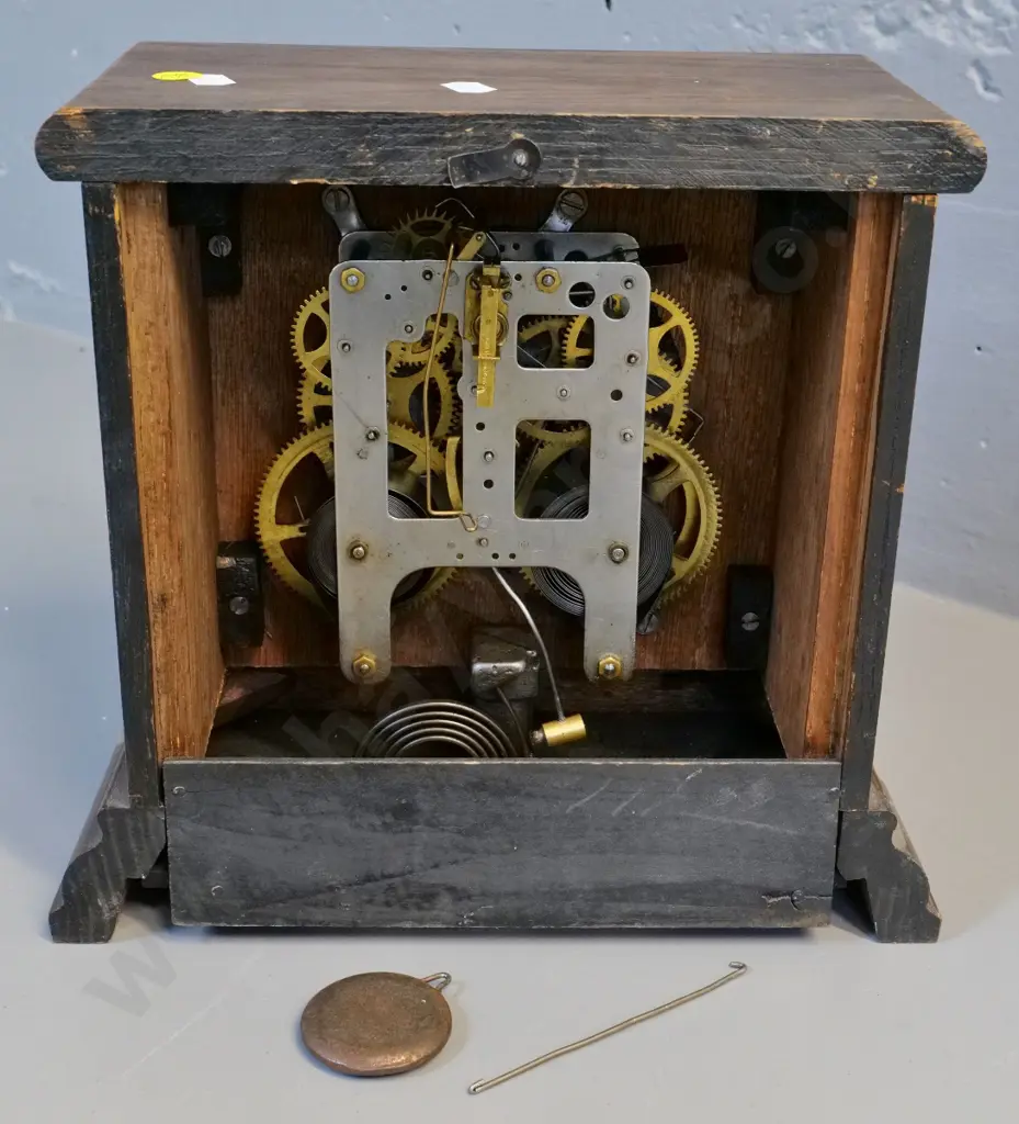 oak-cased mantel clock - with brass bezel, enamel face marked Gilbert  H-260 W-270 D-140 Image 1++