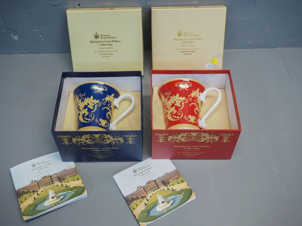 2 boxed Maxwell Williams Hampton Court Palace collection mugs Image 1++
