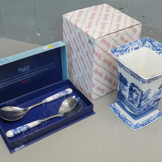 boxed Spode Blue Italian items - large vase H-200 W-150 D-150 and a pair of salad servers
