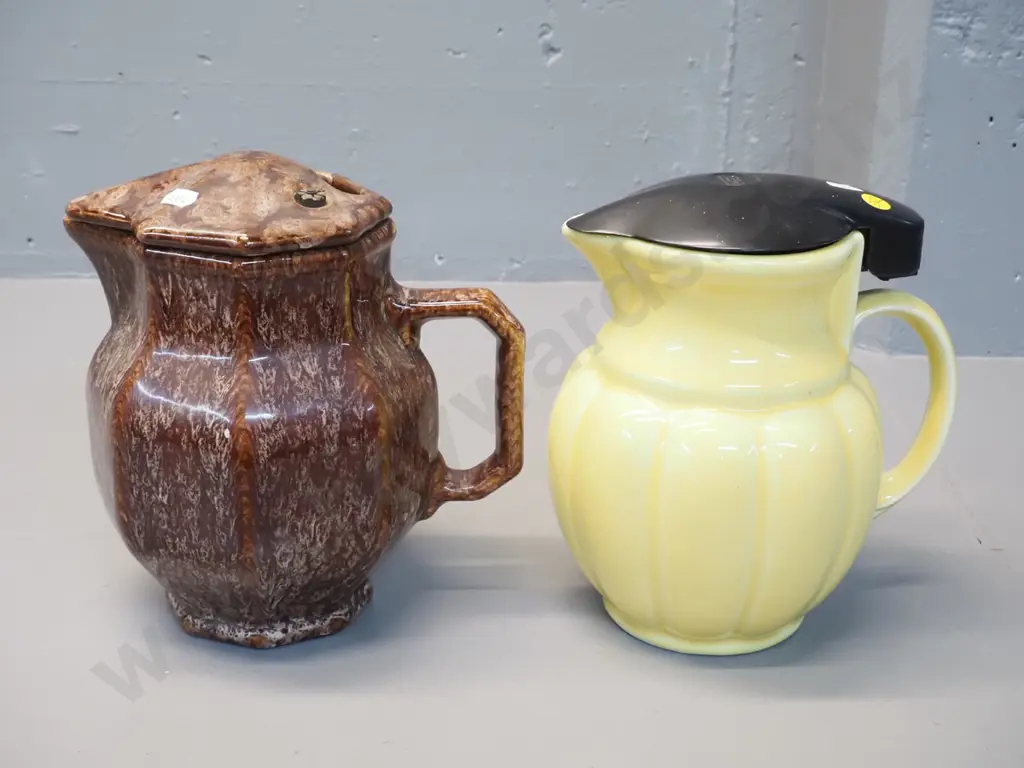 2 ceramic electric jugs - yellow Neeco w/bakelite lid, some paint residue, & Temuka mottled brown w/swivel ceramic lid Image 1++