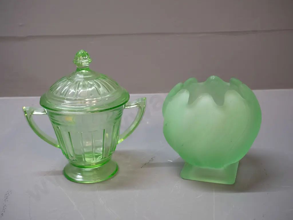 2 pieces green uranium glass - lidded sugar bowl H-140 W-135 and a lotus shape frosted vase Image 1++