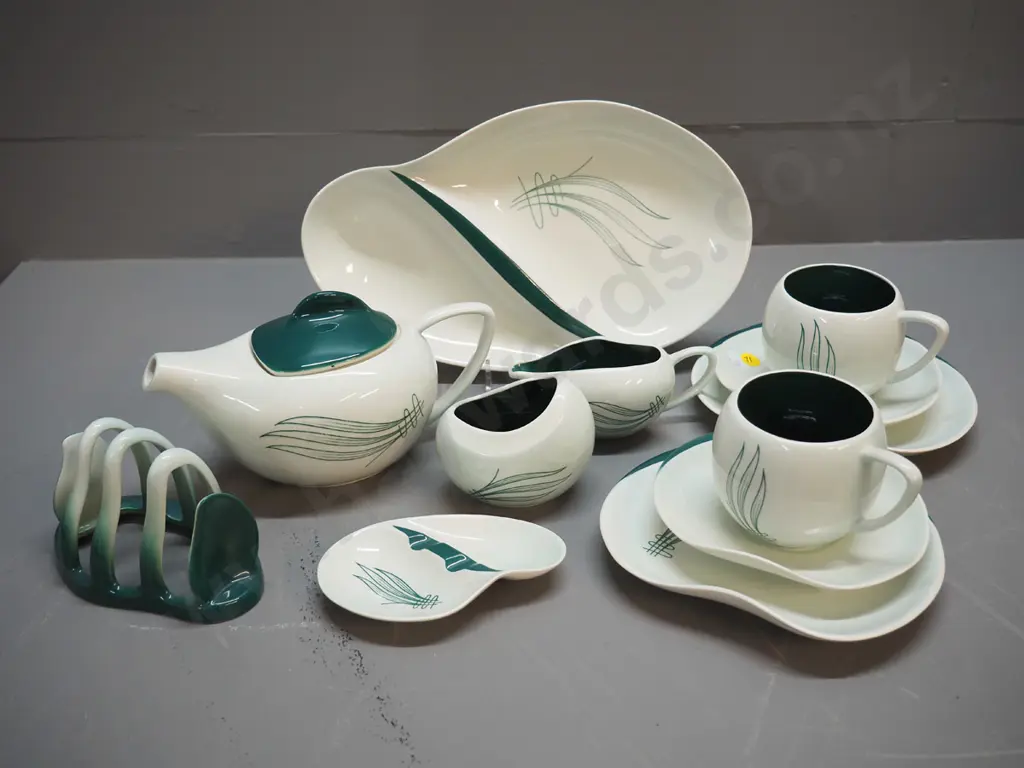 12 pieces Carlton Ware Australian design breakfast set - tea for two, toast rack - plus ashtray and dish Image 1++