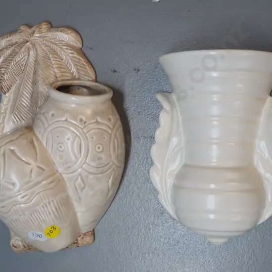 2 wall pocket vases - Beswick palm tree motif H-230 and white Shorter & Son