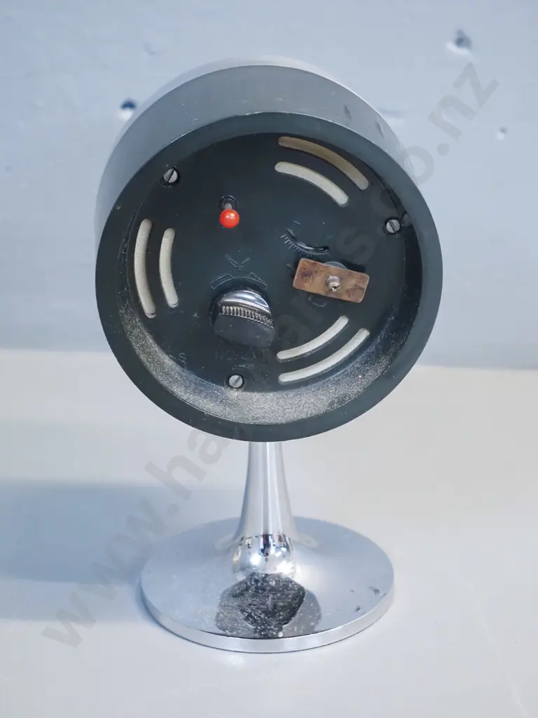 retro Rhythm wind-up plastic and chrome cased clock - plastic cover for adjustment knob missing, some pitting H180 Image 1++