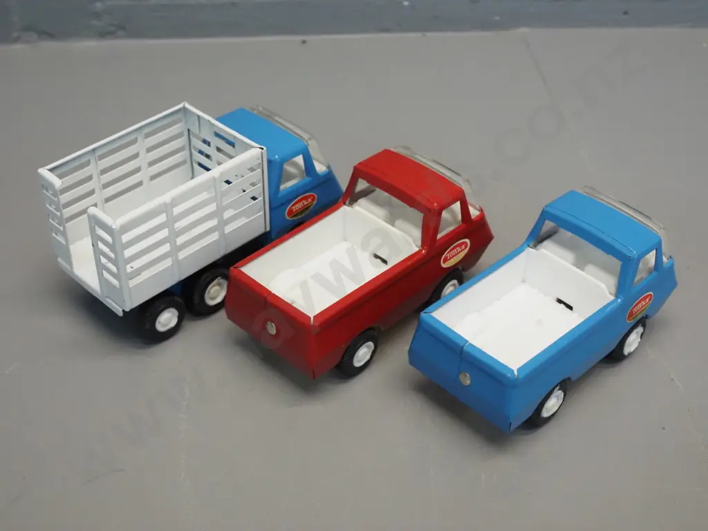3 retro Tonka toy trucks - 2 utes with some glue residue on tyres and wheels and a farm truck L-120 Image 1++