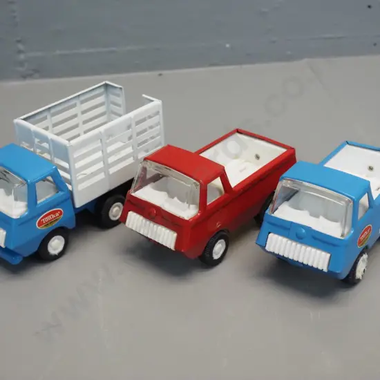 3 retro Tonka toy trucks - 2 utes with some glue residue on tyres and wheels and a farm truck L-120