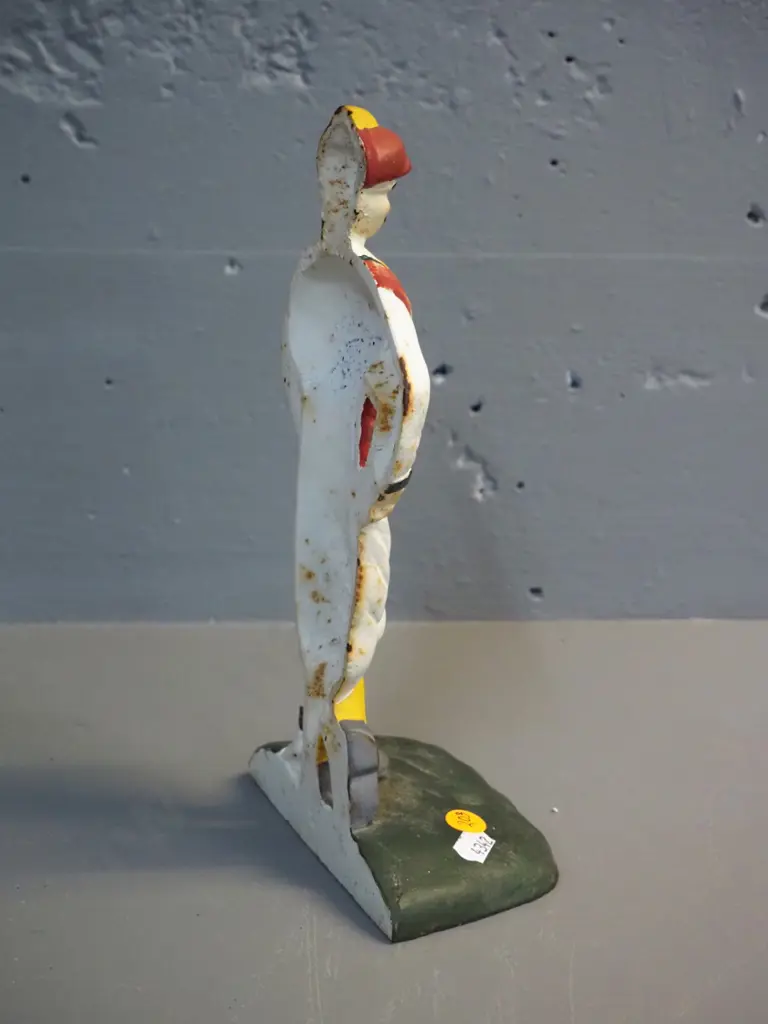 painted cast metal golfer doorstop H-270 Image 1++