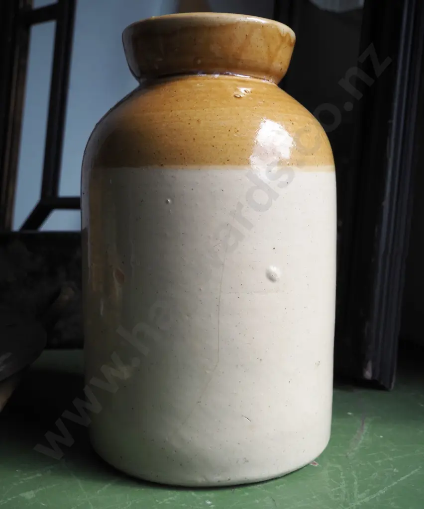 JT Morton London lidded crock (crack to body and chips to rim) H-335 Image 1++