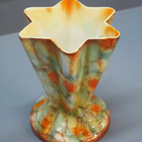 Falconware star-shaped faceted vase H-210