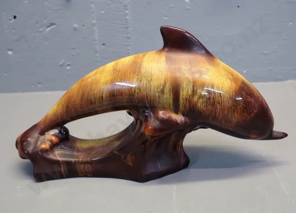 Blue Mountain gold and brown dolphin figurine - some residue near tail H-180 L-320 Image 1++