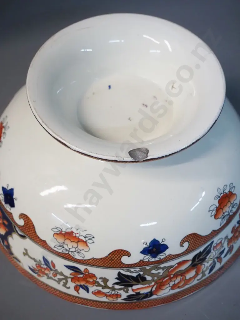 2 large vintage serving bowls - round Imari one has chip to base H150 D-310 Image 1++