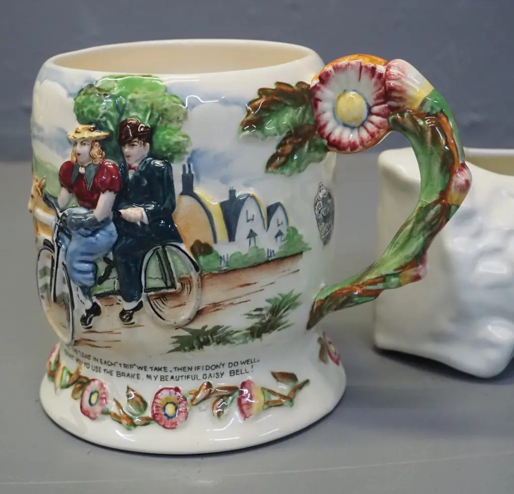 Temuka white log vase L-310 and a Crown Devon Daisy Bell musical mug (not working) Image 1++