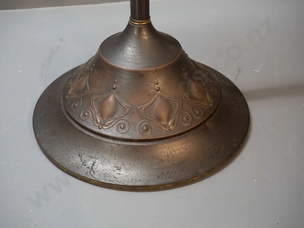 vintage pressed brass jardiniere with weighted base, plant holder slightly bent out of round H-870 D-230 Image 1++