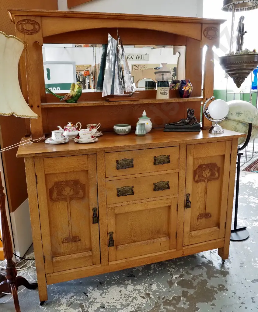 deco oak sideboard 3 doors, 2 drawers, drop handles, mirrored top w/carved upstands - polish needs work H1860 W1520 D550 Image 1++