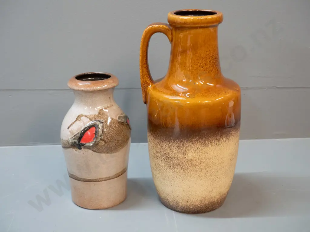 2 German pottery vases - jug vase is H-280 Image 1++