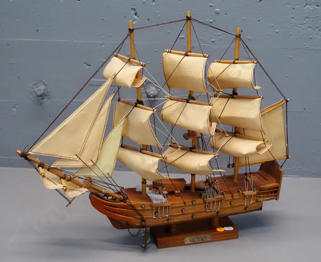 small fully rigged wooden model sailing ship "Victory" on wooden base -  H-420 L-500 Image 1++