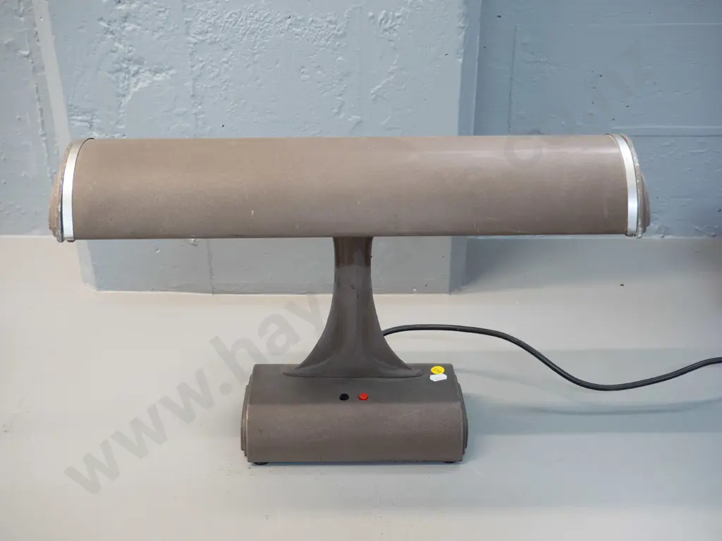 vintage industrial style cast metal desk lamp with fluorescent tubes - working, minor chips to textured finish H330 W490 Image 1++