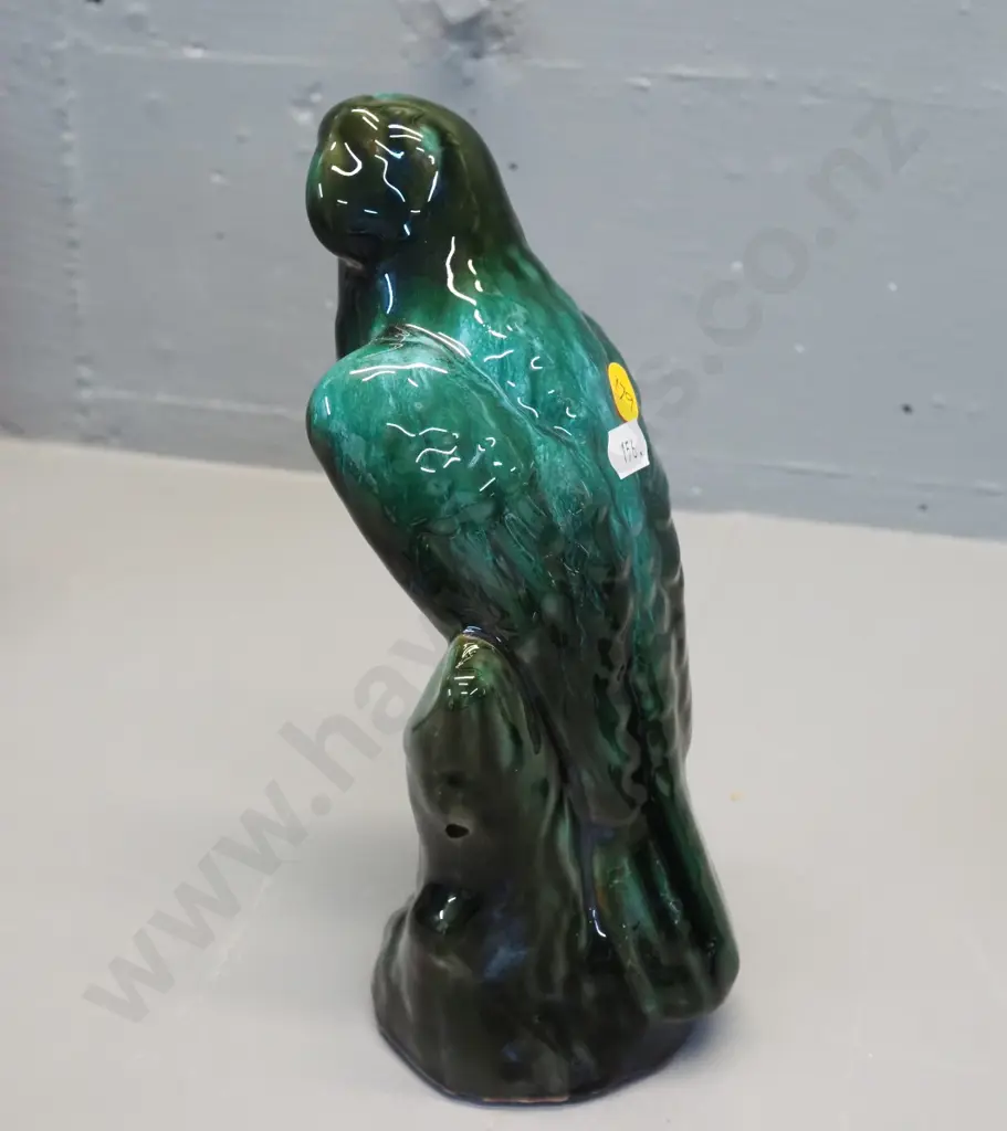 Blue Mountain pottery parrot figure H-220 Image 1++