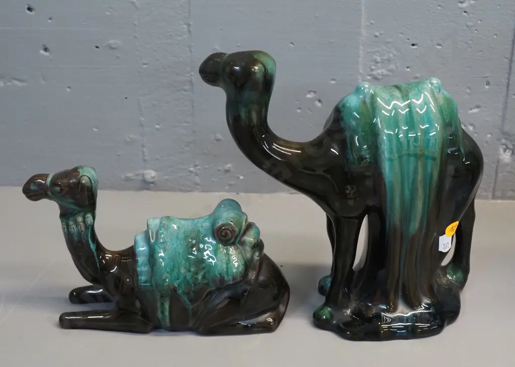 2 Blue Mountain pottery camel figures - standing one is H-230 Image 1++