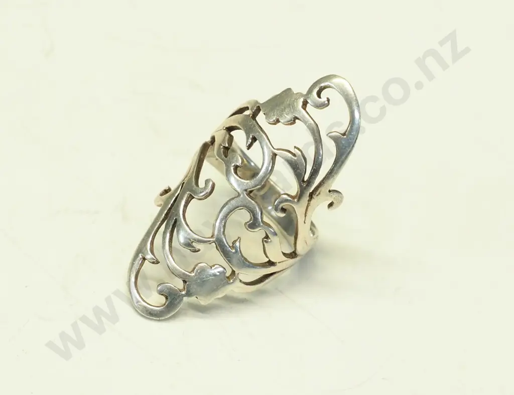 silver ring Image 1++