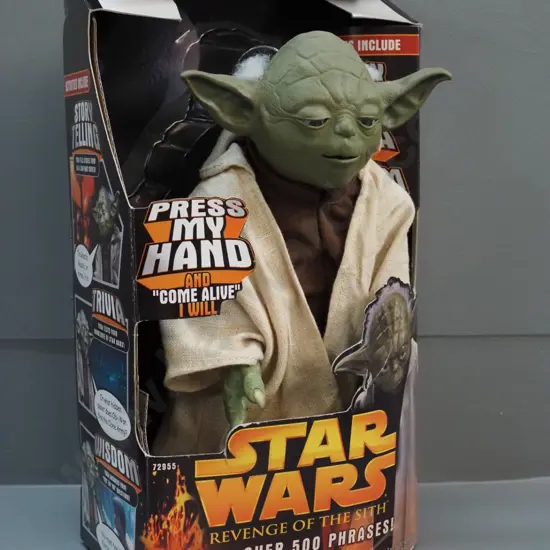 Star Wars talking Yoda figure in original box - some damage to box