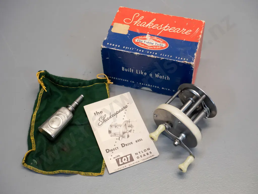 Shakespeare Ideal Direct Drive FJ fishing reel with original box, booklet and oil bottle Image 1++