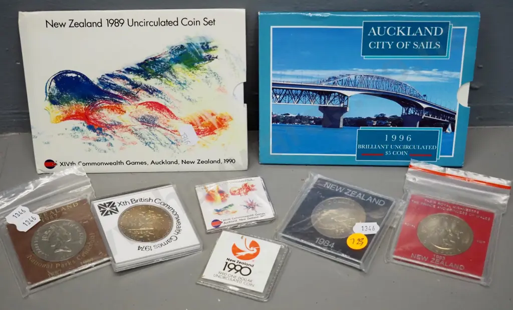 New Zealand collector coins - 1984 dollar, 1989 uncirculated set, 1996 5 dollar Auckland, etc. Image 1++