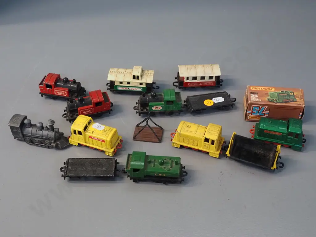 13 assorted Matchbox and other railway vehicles or part vehicles incl. one Matchbox shunter in original box Image 1++