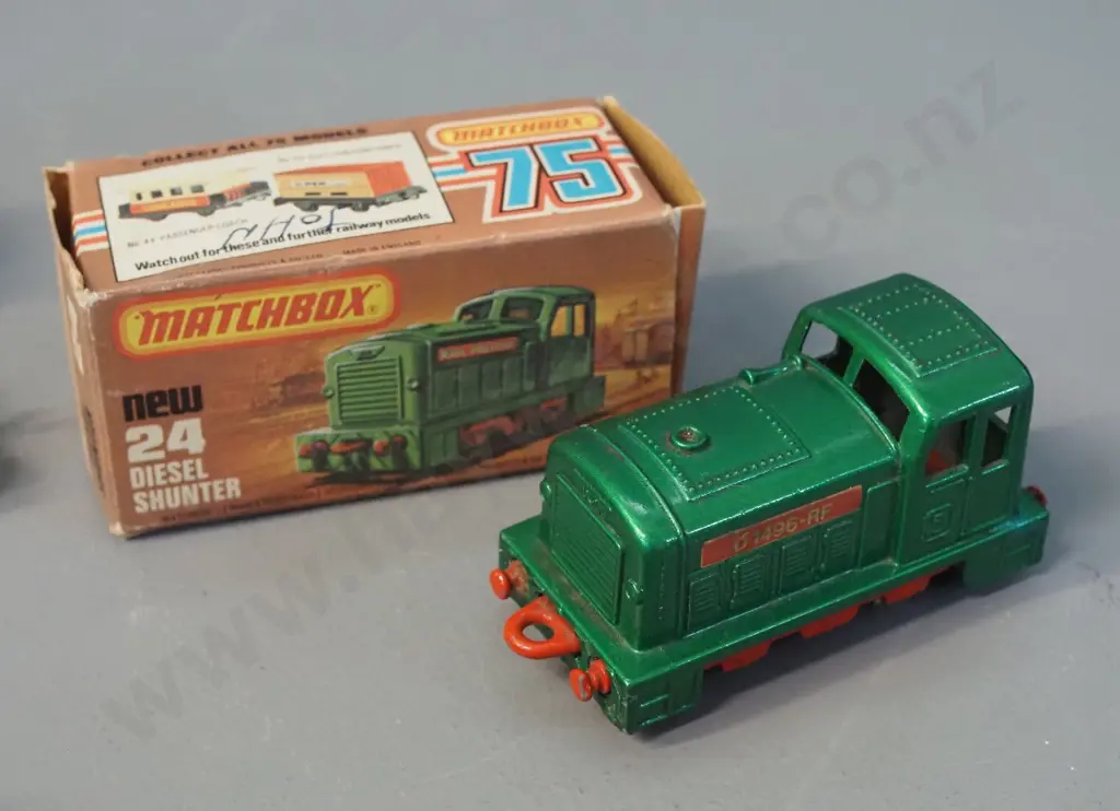 13 assorted Matchbox and other railway vehicles or part vehicles incl. one Matchbox shunter in original box Image 1++