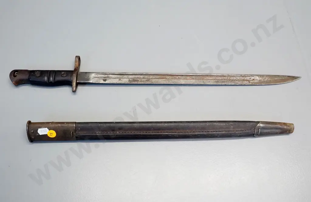 WWI era English bayonet in scabbard - marked Remington "1913 5 17" L-580, some surface corrosion Image 1++