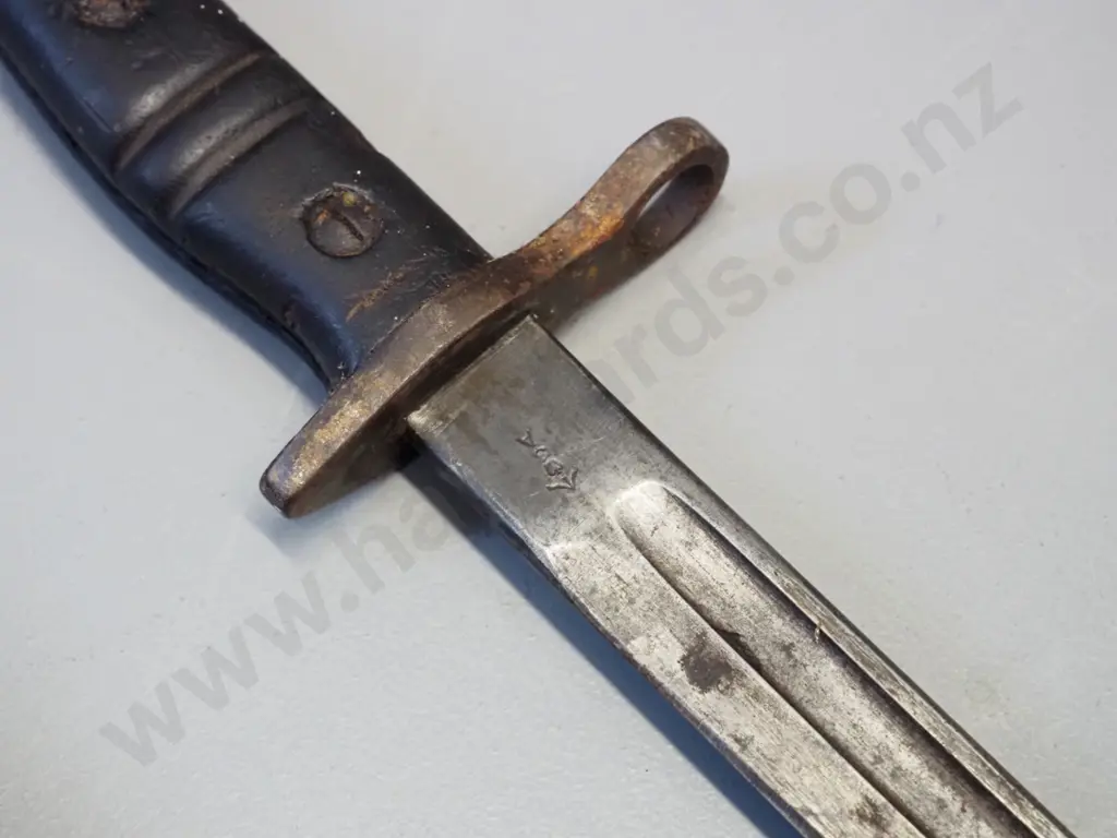 WWI era English bayonet in scabbard - marked Remington "1913 5 17" L-580, some surface corrosion Image 1++
