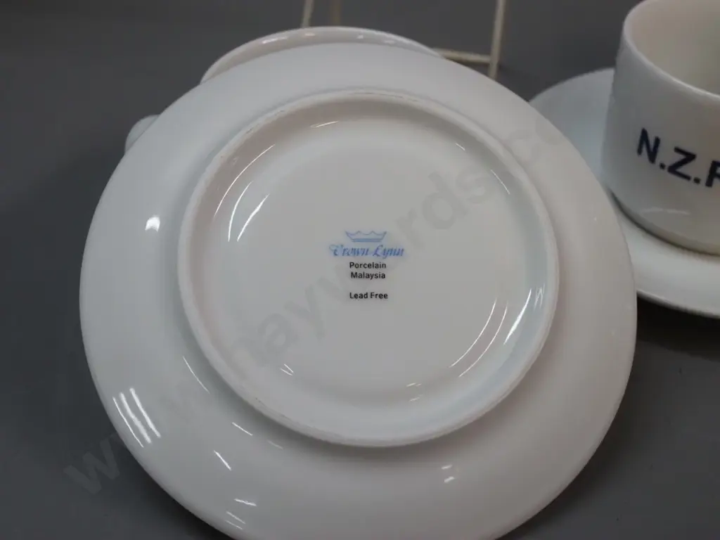 2 NZR 2008 Main Trunk Line Centenary cups & saucers (Crown Lynn Malaysia) & a Paul Welsh and 1 other NZ pottery vase Image 1++