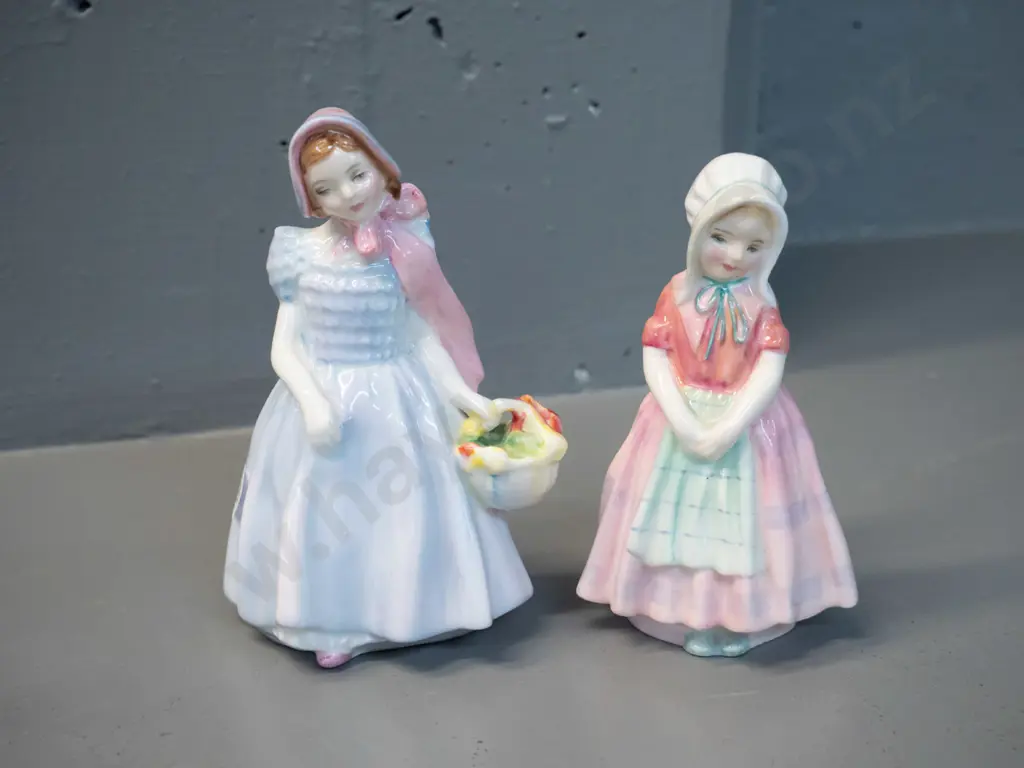 2 Royal Doulton Little Miss figurines - Tootles and Wendy, taller is H-120 Image 1++