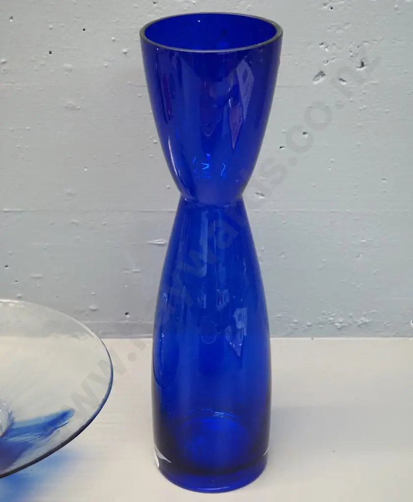2 art glass items - cobalt blue large vase H-420 and a blue and clear bowl Image 1++