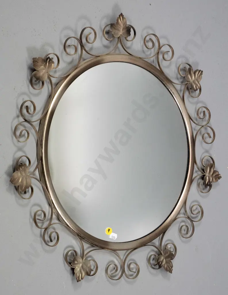 circular convex wall mirror (slight desilvering) Diam-540 Image 1++