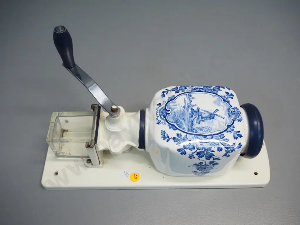 De Ve wall-mount blue & white Delft style coffee grinder H-340 W-130 Image 1++