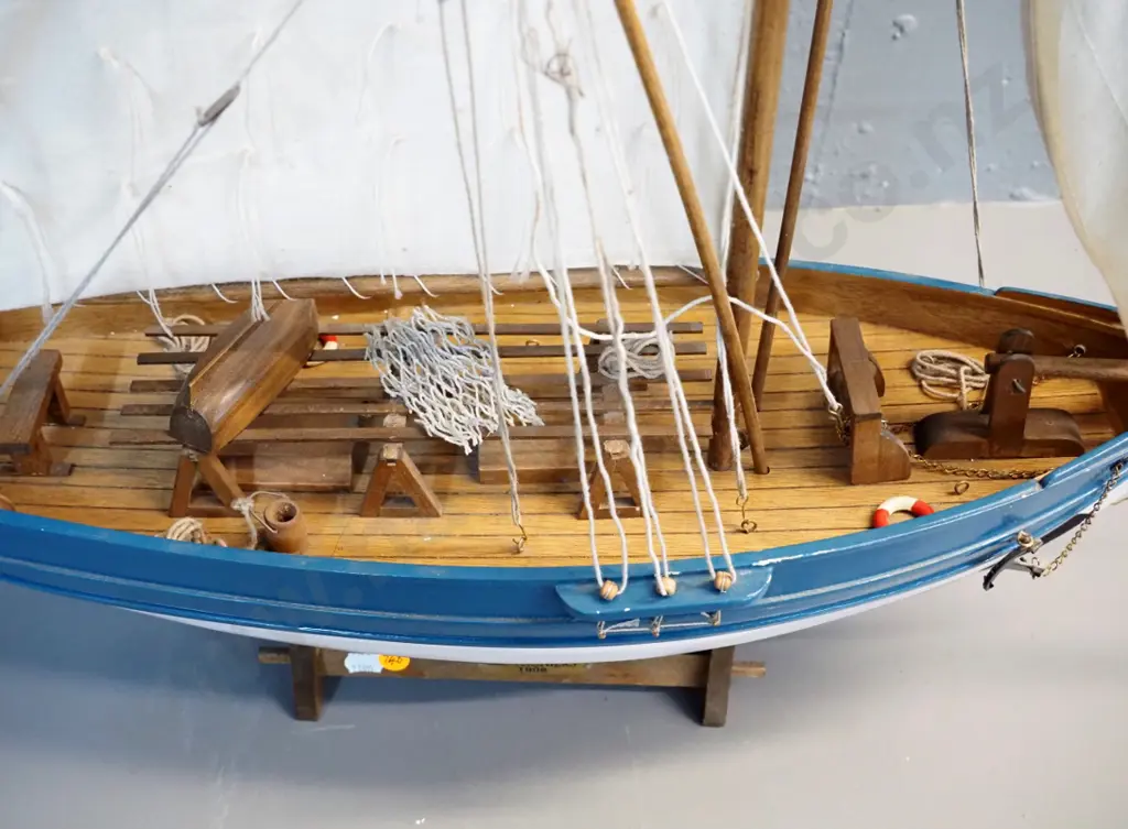 fully rigged wooden fishing boat model on wooden base with "Les Thoniers" plaque H-740 L-790 Image 1++